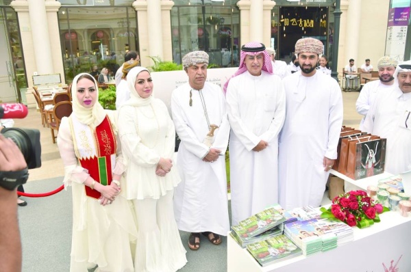 افتتاح المعرض البحريني العماني الأول للعطور