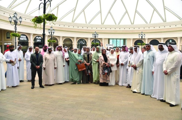 افتتاح المعرض البحريني العماني الأول للعطور