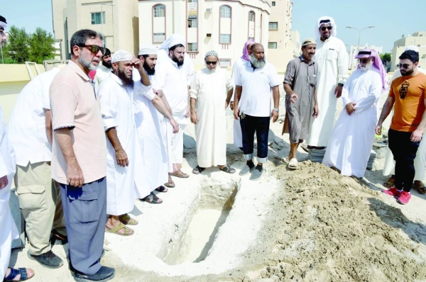 البحرين تودع خادم القرآن الكريم الشيخ عبدالحليم قارئ