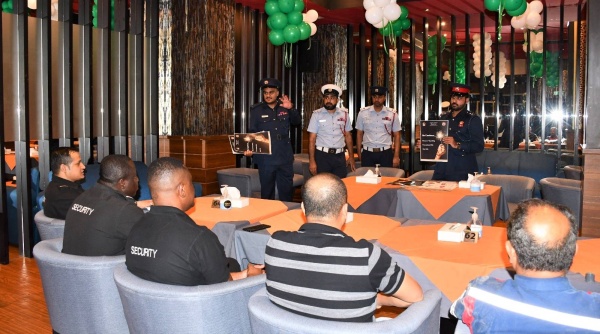 الإدارة العامة للدفاع المدني تنظم برنامجا توعويا للقطاع العام والخاص