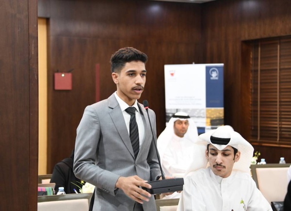 سلمان: الملك أرسى ثوابت إشراك الشباب وتهيئتهم للانخراط في العمل التشريعي والديمقراط