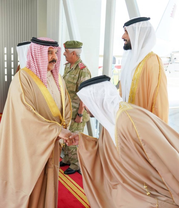 الملك المعظم يعود إلى أرض الوطن قادما من جدة