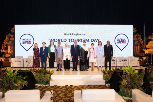 وزيرة السياحة تستعرض تطور القطاع السياحي البحريني وتؤكد الحرص على تعزيز مكانة المملكة بخارطة السياحة العالمية