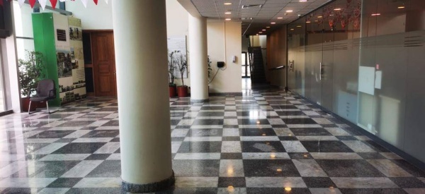 المرباطي: دوام البلدية ٤ ساعات لتعطل المكيفات