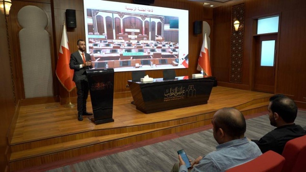 &laquo;أمانة النواب&raquo; تستقبل وفداً من وزارة المواصلات والاتصالات