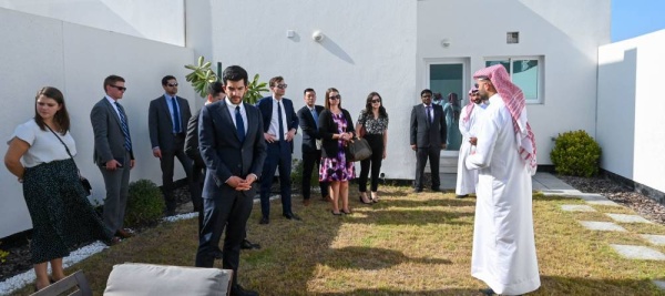 وفد من الكونغرس الأمريكي يقوم بزيارة الى مدينة سلمان