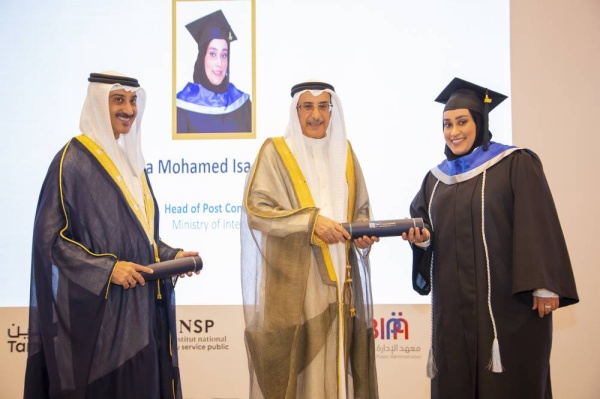 خالد بن عبد الله: مواصلة الارتقاء بالمستوى العلمي للقيادات الوطنية ورفع كفاءة العمل في القطاعين العام والخاص