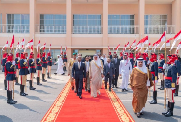 رئيس المالديف يغادر البلاد