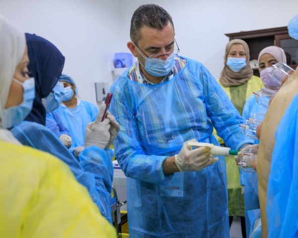 تحت رعاية مريم عذبي الجلاهمة.. ختام مميز لدورة أساسيات الحجامة للكوادر الطبية