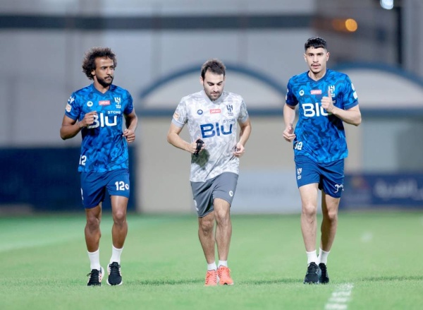 الشباب يمتحن نواياه البطولية أمام الهلال