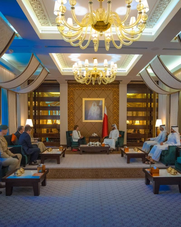 ناصر بن حمد يستقبل وفداً من لجنة الدفاع والعلاقات الدولية بمجلس اللوردات البريطاني&lrm;&lrm;