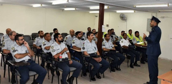 "الدفاع المدني" يعقد دورة في السلامة العامة للعاملين في تنظيم الانتخابات