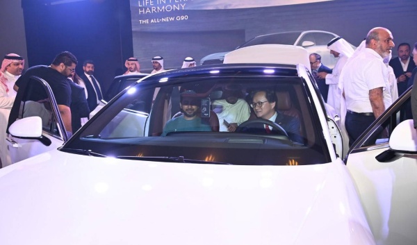 افتتاح معرض سيارات &laquo;جينيسيس&raquo; وإزاحة الستار عن سيارة &laquo;جينيسيس G90&raquo; الكورية الفاخرة