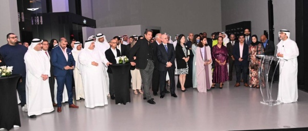 افتتاح معرض سيارات &laquo;جينيسيس&raquo; وإزاحة الستار عن سيارة &laquo;جينيسيس G90&raquo; الكورية الفاخرة