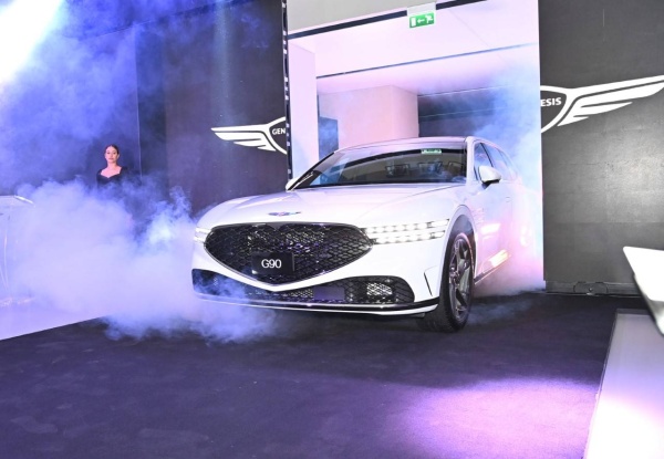 افتتاح معرض سيارات &laquo;جينيسيس&raquo; وإزاحة الستار عن سيارة &laquo;جينيسيس G90&raquo; الكورية الفاخرة