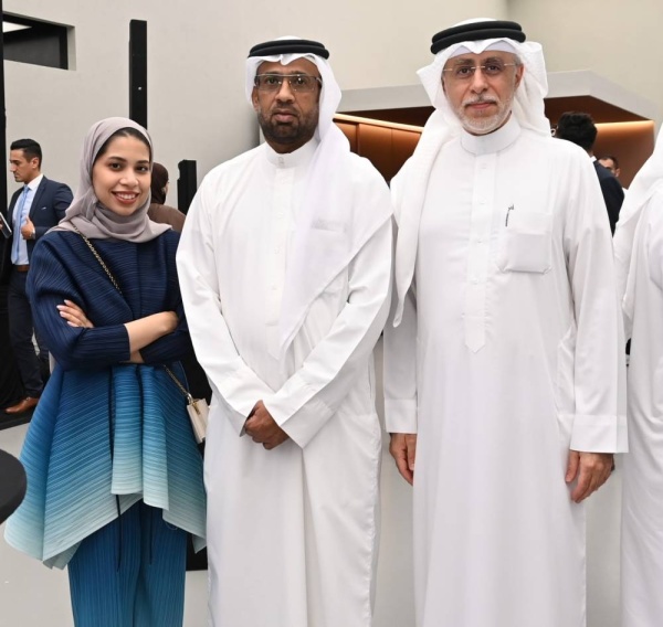 افتتاح معرض سيارات &laquo;جينيسيس&raquo; وإزاحة الستار عن سيارة &laquo;جينيسيس G90&raquo; الكورية الفاخرة