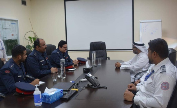 ضمن الشراكة المجتمعية وتعزيزا للسلامة العامة.. وفد من شرطة الموانئ البحرية يزور شركتين صناعيتين