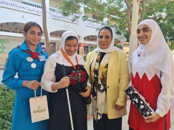 لتميزها في الدمج بثانوية خولة.. تكريم الطالبة &laquo;مريم&raquo; في يوم العصا البيضاء للمكفوفين