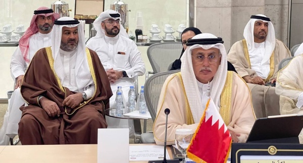 وزير الصناعة يشارك في أعمال اللقاء التشاوري الدوري لوزراء التجارة مع رؤساء اتحادات الغرف التجارية بدول المجلس