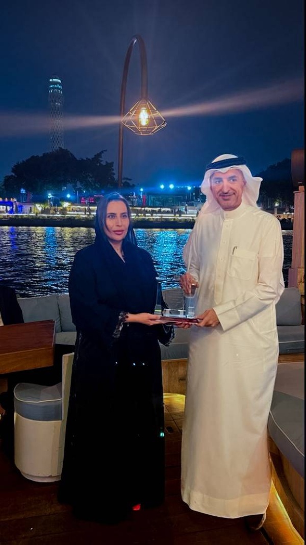 سفيرة الإمارات في القاهرة تقيم حفل وداع لسفير مملكة البحرين