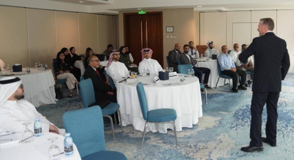 "الأشغال" تنظم برنامجاً تدريبياً لمهندسي الطرق