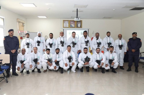 الدفاع المدني ينظم دورة بعنوان (التعامل مع المواد الخطرة)