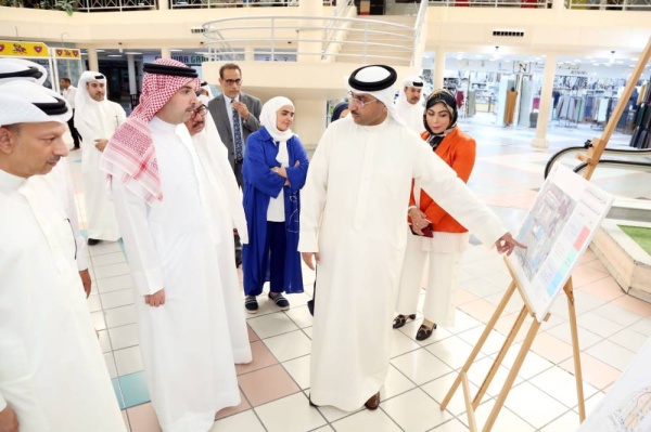 تظليل منطقة مزاد الأسماك وتنظيم مواقف الشاحنات في السوق المركزي