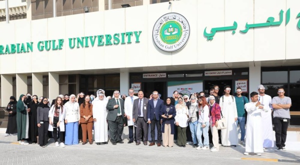 أسرة جامعة الخليج العربي ترصد مراحل أخر كسوف جزئي للشمس في موسم الوسم