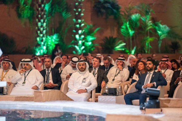 وزير المالية: البحرين تواصل تعزيز مساعيها الهادفة إلى تنويع قاعدتها الاقتصادية