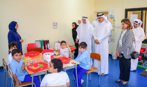 العصفور يشيد بجهود جمعية رعاية الطفل والأمومة ومسيرة عطائها المضيئة 

 