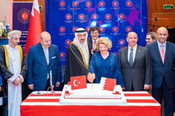 وكيل الخارجية للشؤون السياسية يشارك في الاحتفال بذكرى تأسيس تركيا