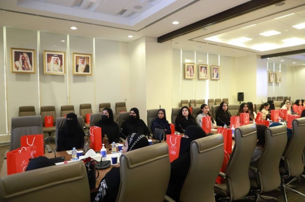 أمانة النواب تستضيف طالبات الجامعة الملكية للبنات