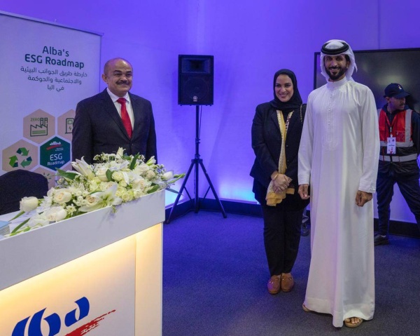 ناصر بن حمد: أبناء الوطن هم قصص النجاح وجنود للعمل المتميز