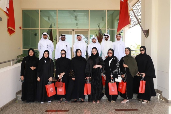 أمانة النواب تستقبل وفداً من المشاركين في البرنامج التدريبي لمديرية شرطة الجنوبية