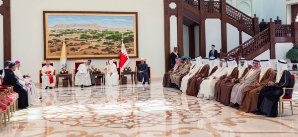 الملك في وداع قداسة بابا الفاتيكان وشيخ الأزهر الشريف