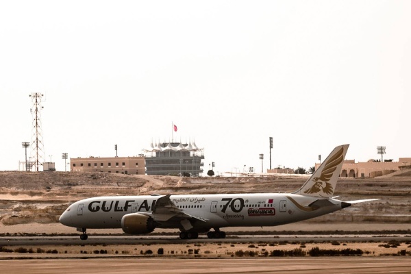 الملك في وداع قداسة بابا الفاتيكان وشيخ الأزهر الشريف