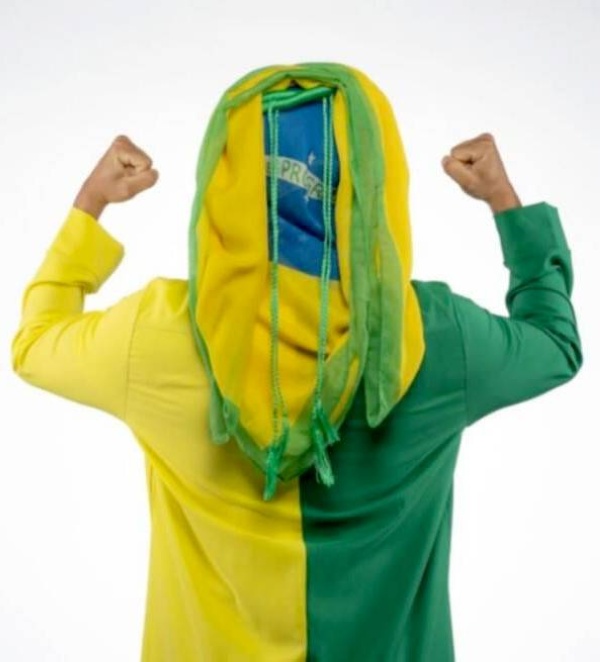 الشماغ العربي يغزو المونديال