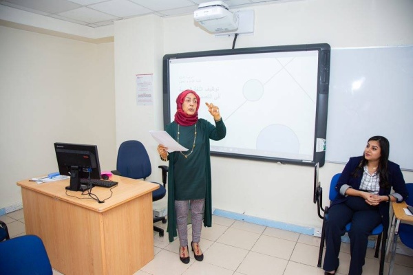 آداب &laquo;الأهلية&raquo; تنظم ندوة حول توظيف اللغة في التصميم الداخلي

&nbsp;