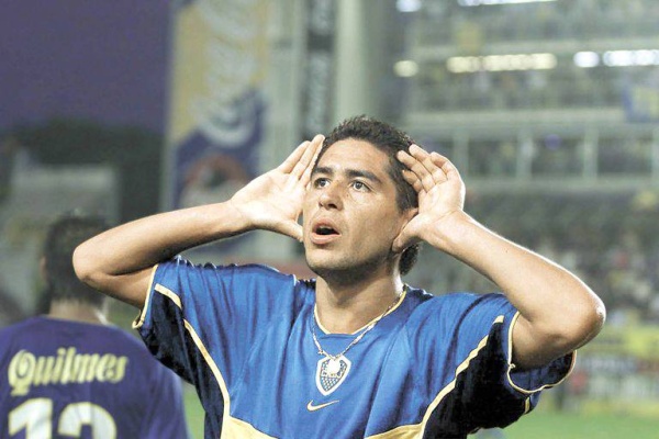 لماذا يكرهون فان جال "الثرثار" في الأرجنتين؟ احتفال ميسي يجيب