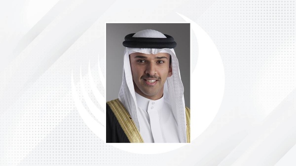 علي بن خليفة يهنئ الملك وولي العهد رئيس الوزراء بالأعياد الوطنية