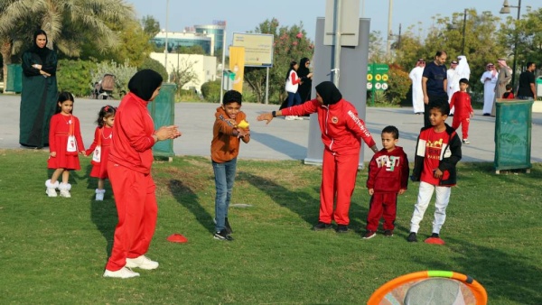 الأكاديمية الملكية للشرطة تنظم فعالية " نغرسها في حب البحرين"  بمناسبة الأعياد الوطنية