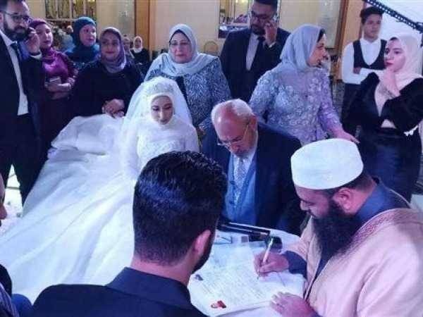 القبض على مأذون في مصر بعد دعوته للشباب على «فيسبوك» بتعجيل الزواج