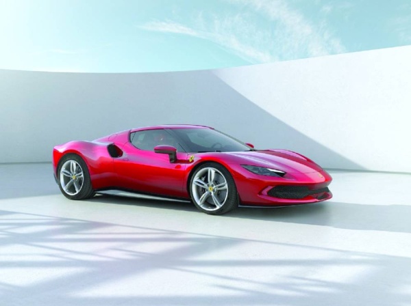 في تجربة حصرية لـ &laquo;الوطن&raquo;.. &laquo;296 GTB&raquo; تعريف متعة القيادة