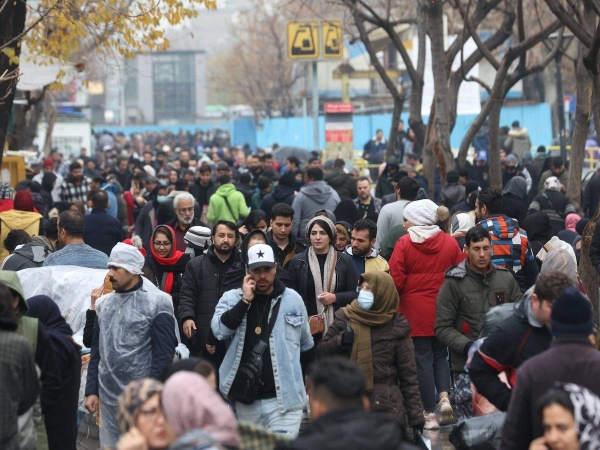 مواجهات في غرب إيران.. و«حجب الإنترنت» يعزز خسائر الشركات