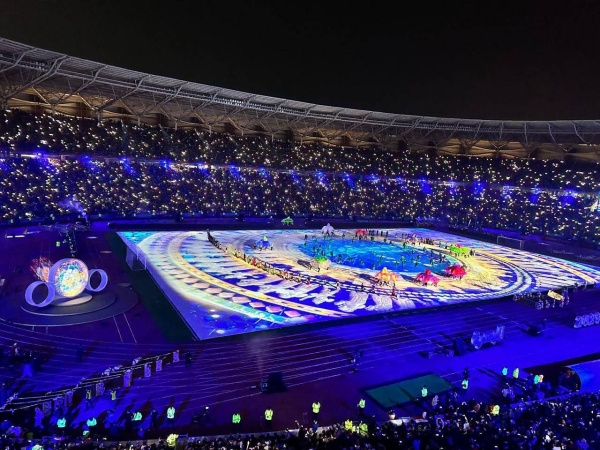 لوحات تاريخية مميزة.. افتتاح مبهر لـ&laquo;هنا البصرة&raquo;!