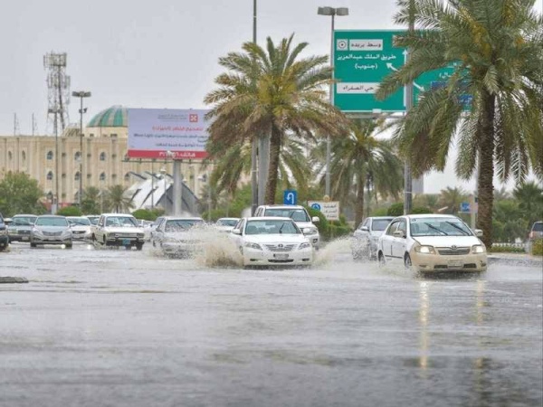 بسبب حالة الطقس.. السعودية تعلّق الدراسة غداً في عدد من المناطق