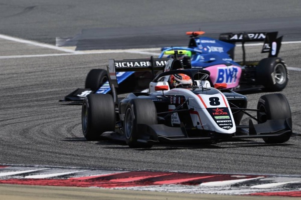 غداً ختام التجارب الرسمية لبطولتي الفورمولا 2 والفورمولا 3 في حلبة البحرين الدولية