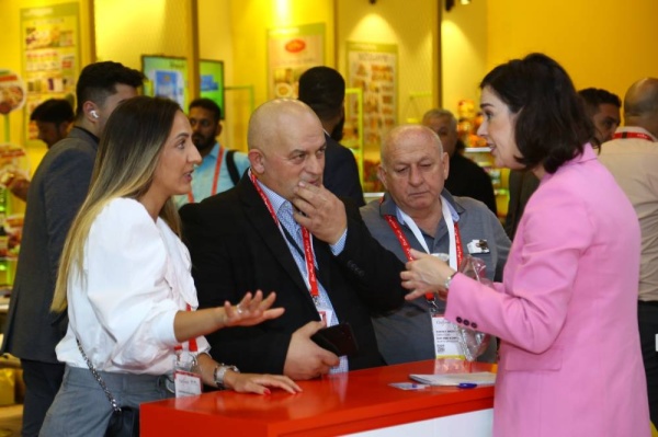 جناح البحرين بمعرض "جلفود" يبدأ أعماله بمشاركة 10 شركات أغذية بحرينية