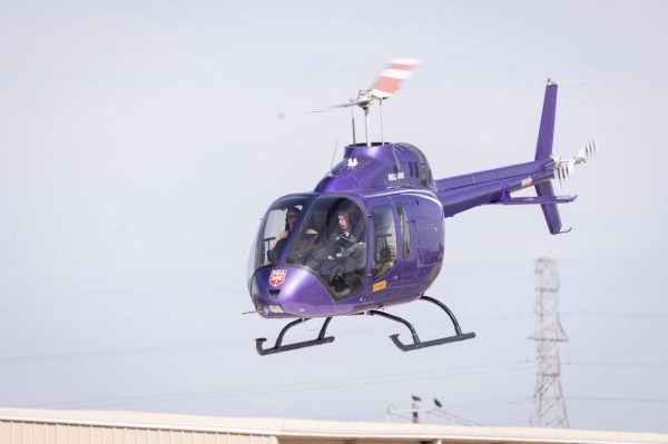 «Bell 505» تصبح أول مروحية مفرَدة المحرّك في العالم تحلّق باستخدام وقود طيران مستدام 100٪