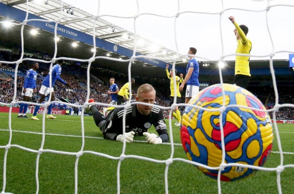 &laquo;الورقة البيضاء&raquo; تهدد أقوى دوري في العالم !